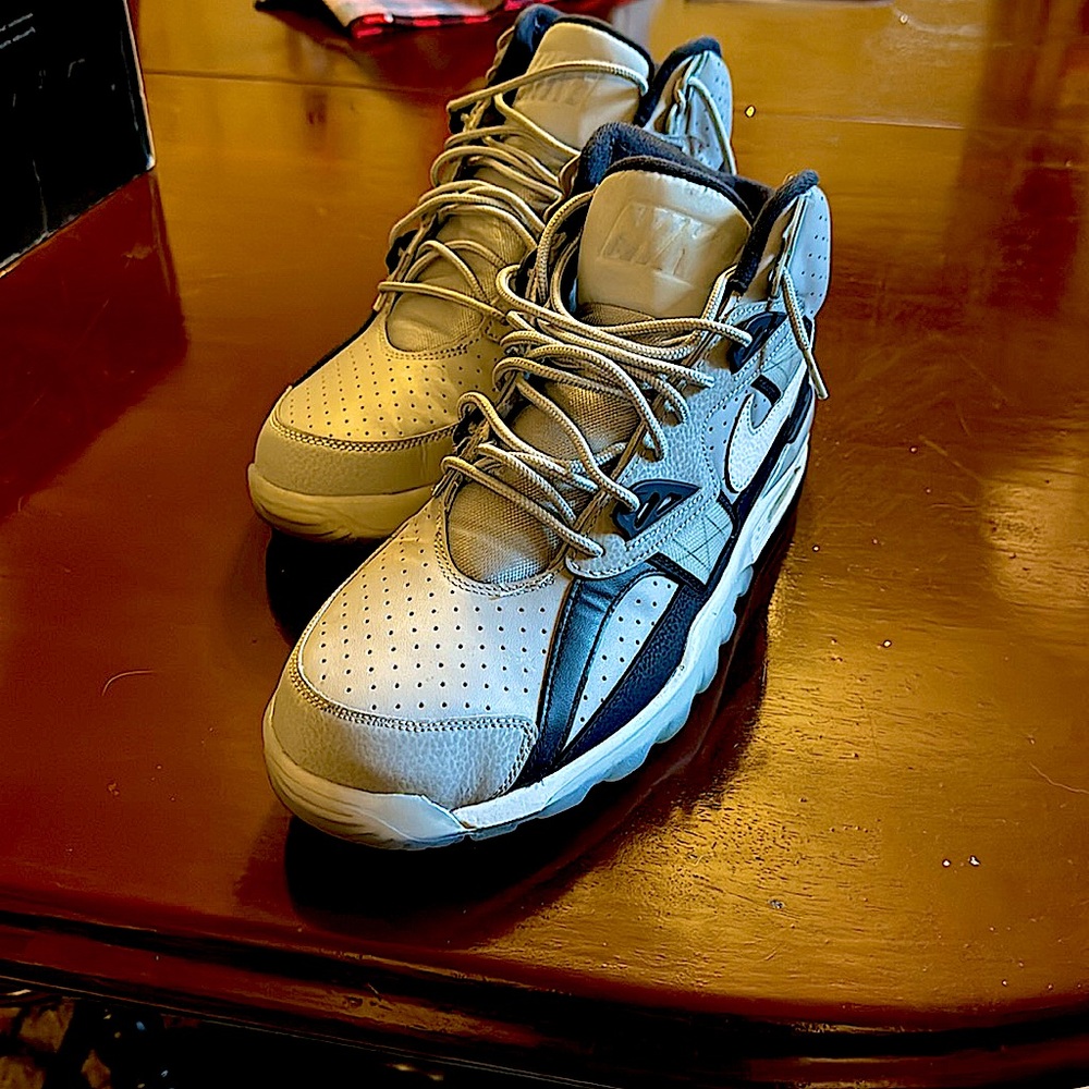 Men’s size 14 Nike Bo Jackson’s